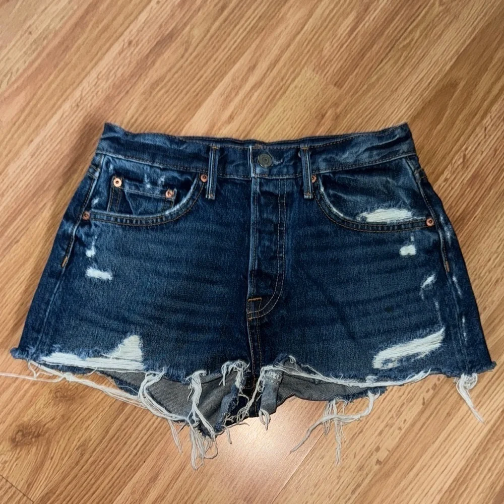 Grlfrnd Kaia Distressed Jean Shorts Size 25